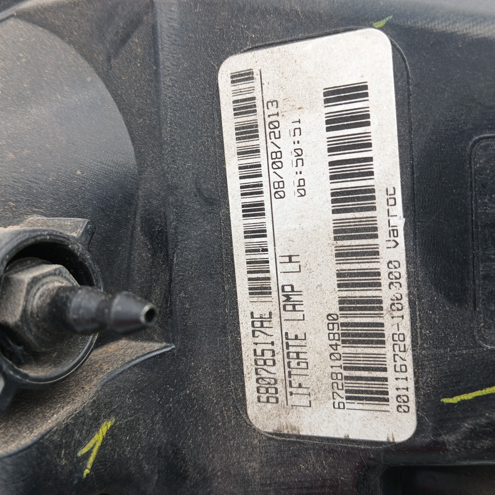 Pomili Fanaleria 68078517AE Fiat Freemont fanale posteriore sinistro portellone usato
