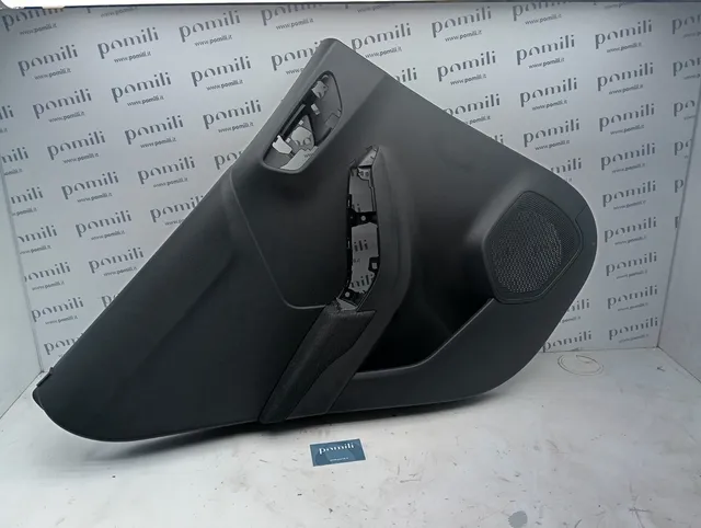 Pomili Rivestimenti interni Pannello portiera Ford Puma L1TB-S27455-A destro usato