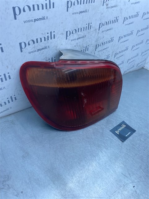 Pomili Fanaleria Toyota Yaris fanale posteriore sinistro JPP
