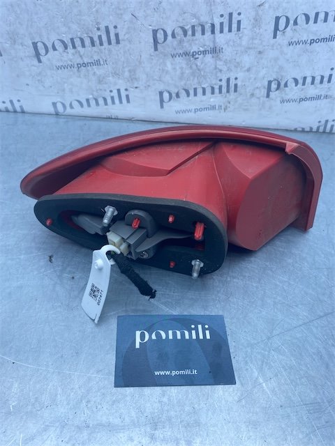 Pomili Fanaleria Alfa Romeo 147 W8 fanale posteriore esterno destro