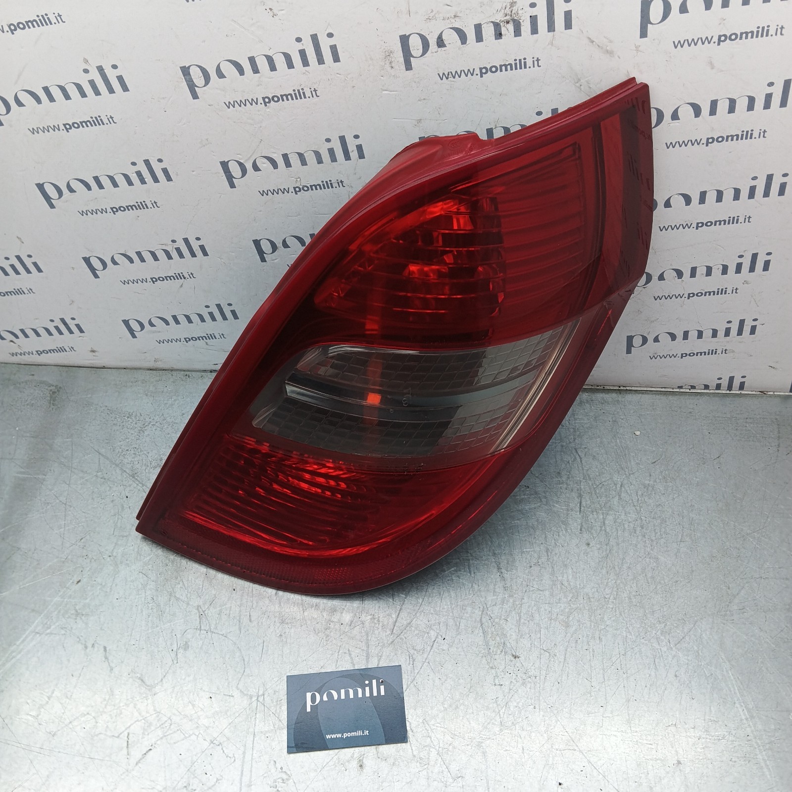 Pomili Fanaleria 89075862 fanale posteriore destro usato