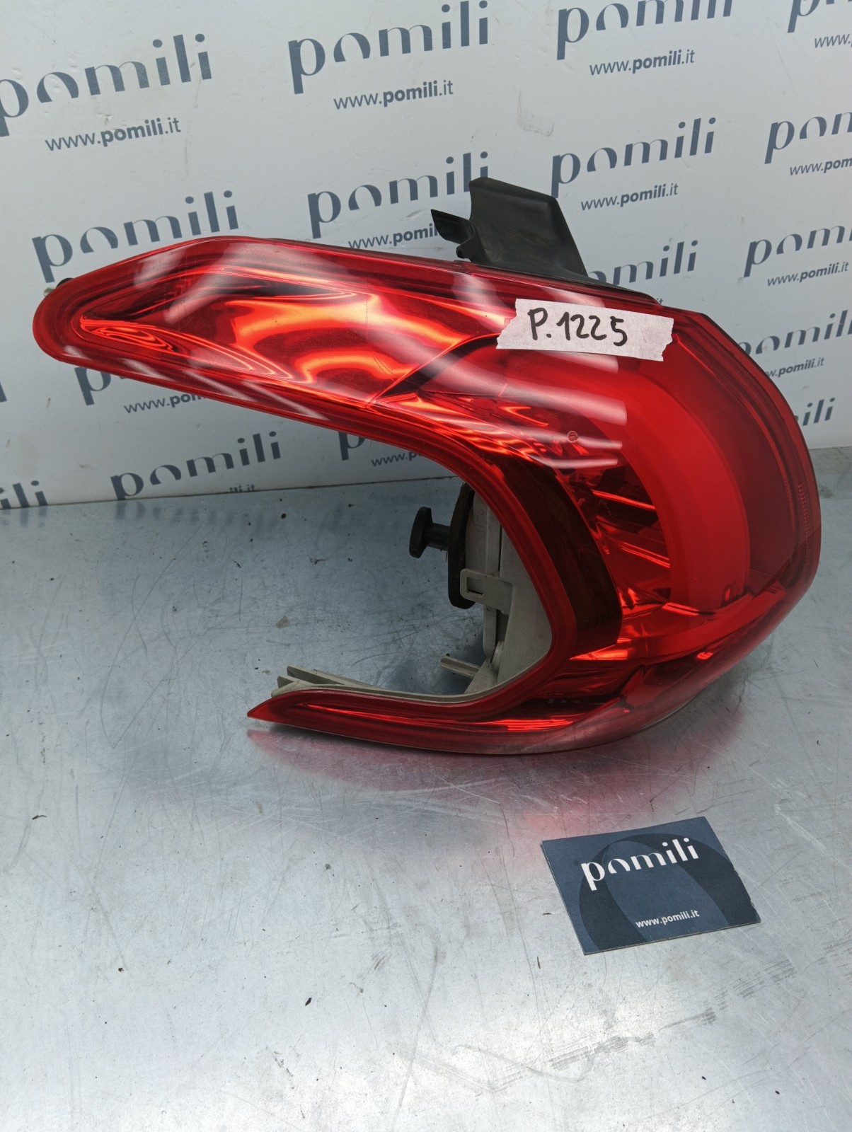 Pomili Fanaleria Peugeot 2008 9678074280 fanale posteriore sinistro usato