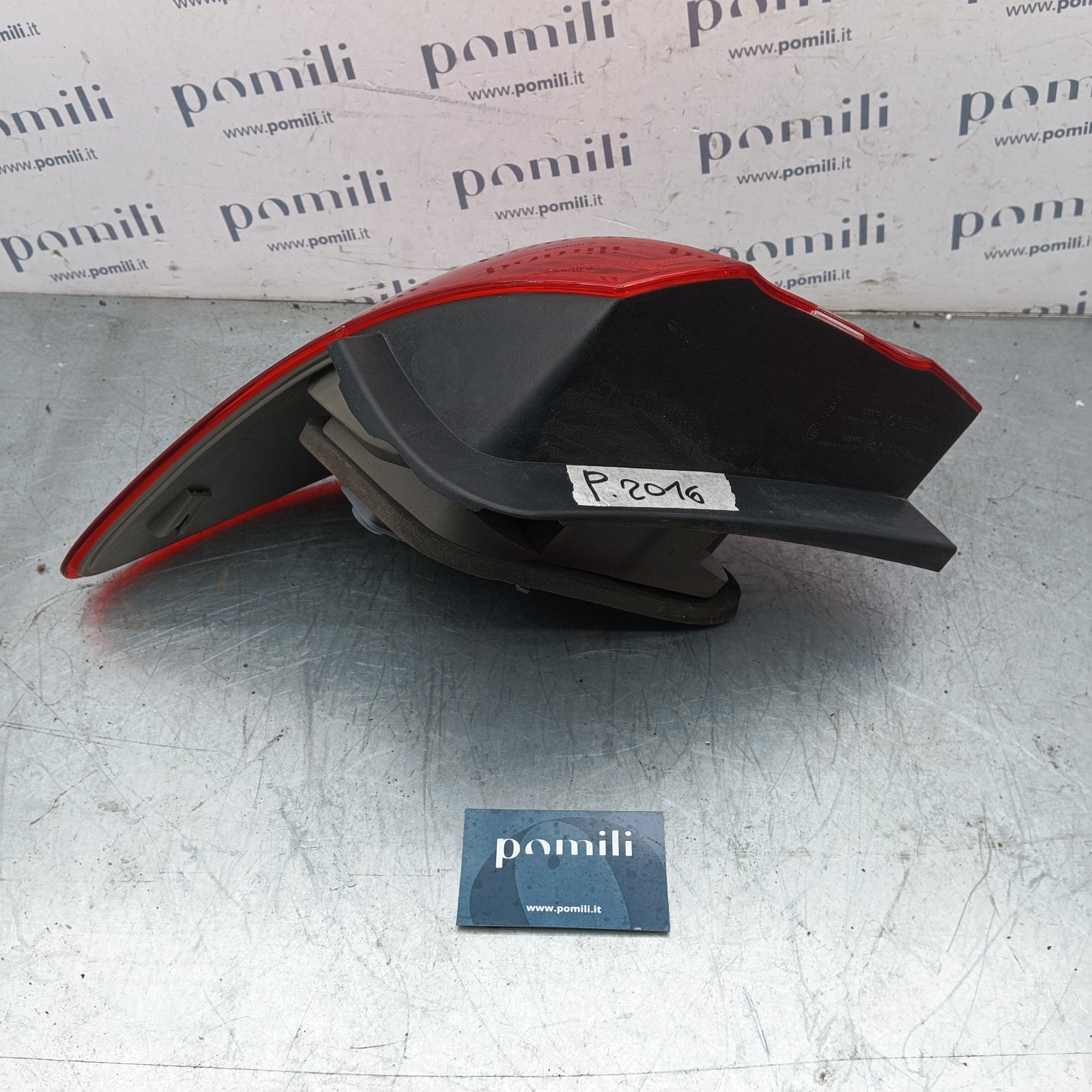 Pomili Fanaleria Mercedes-Benz Classe B fanale posteriore destro usato