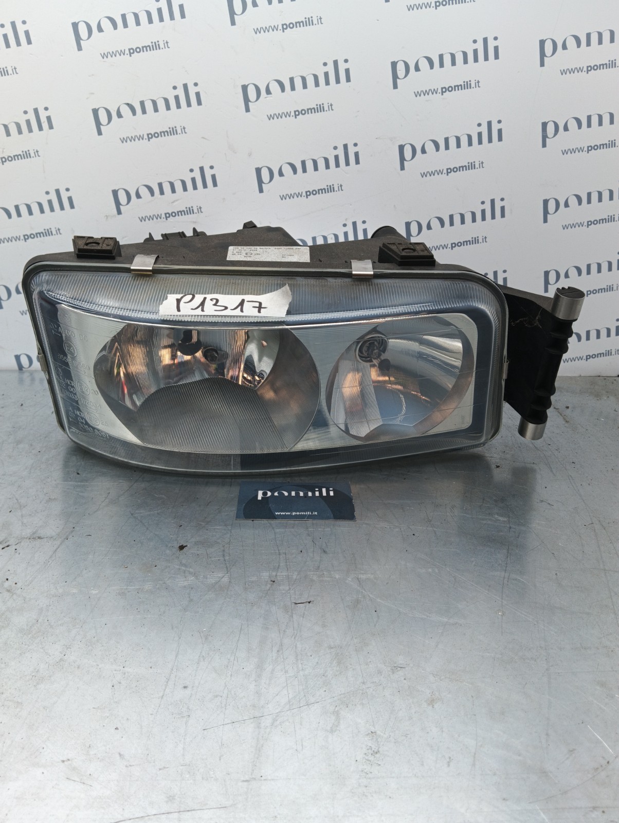 Pomili Fanaleria MAN Lyon’s City A26 faro anteriore destro 569.02.000.04