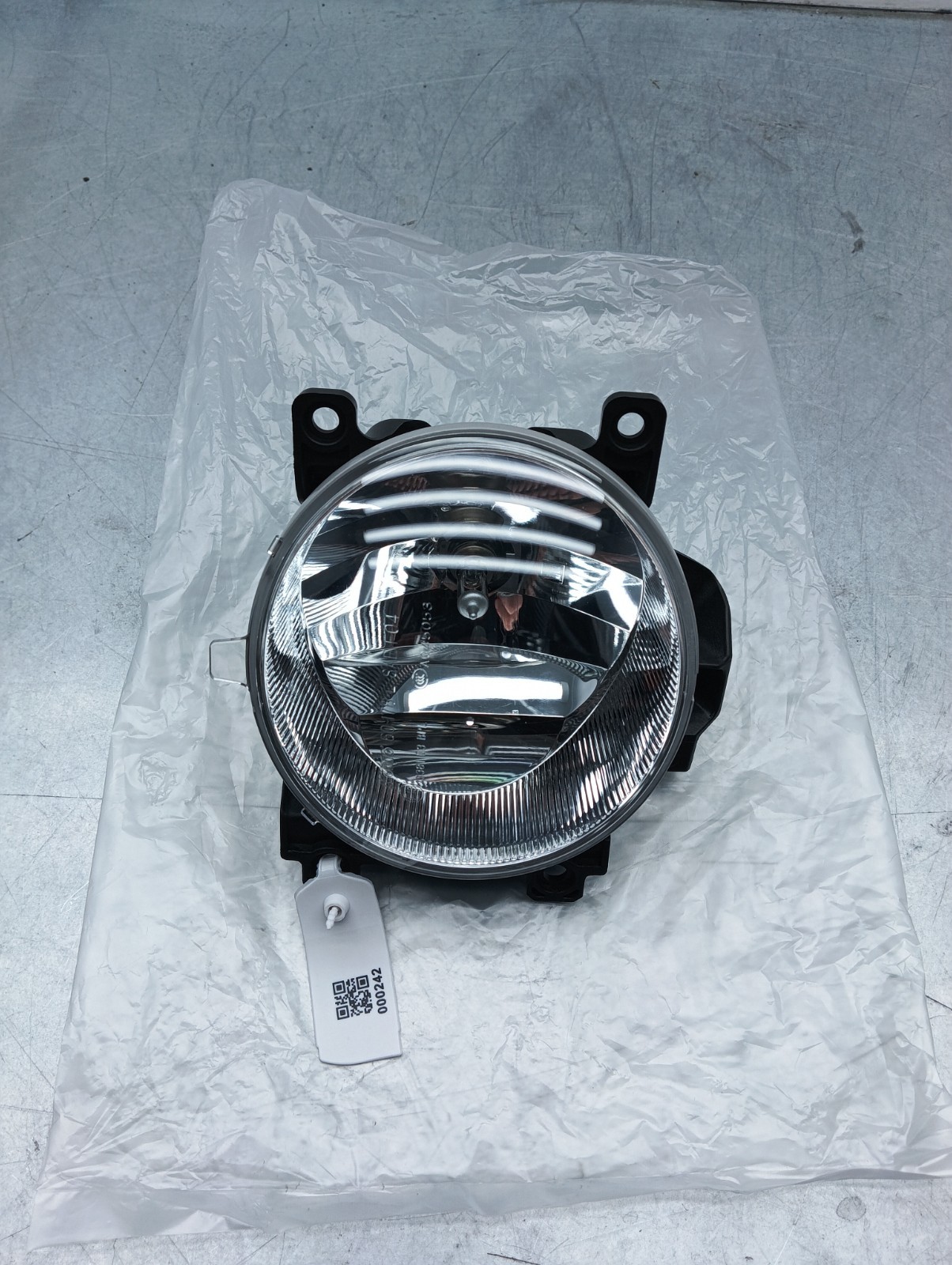 Pomili Fanaleria Toyota Hilux 1338103 fendinebbia destro usato