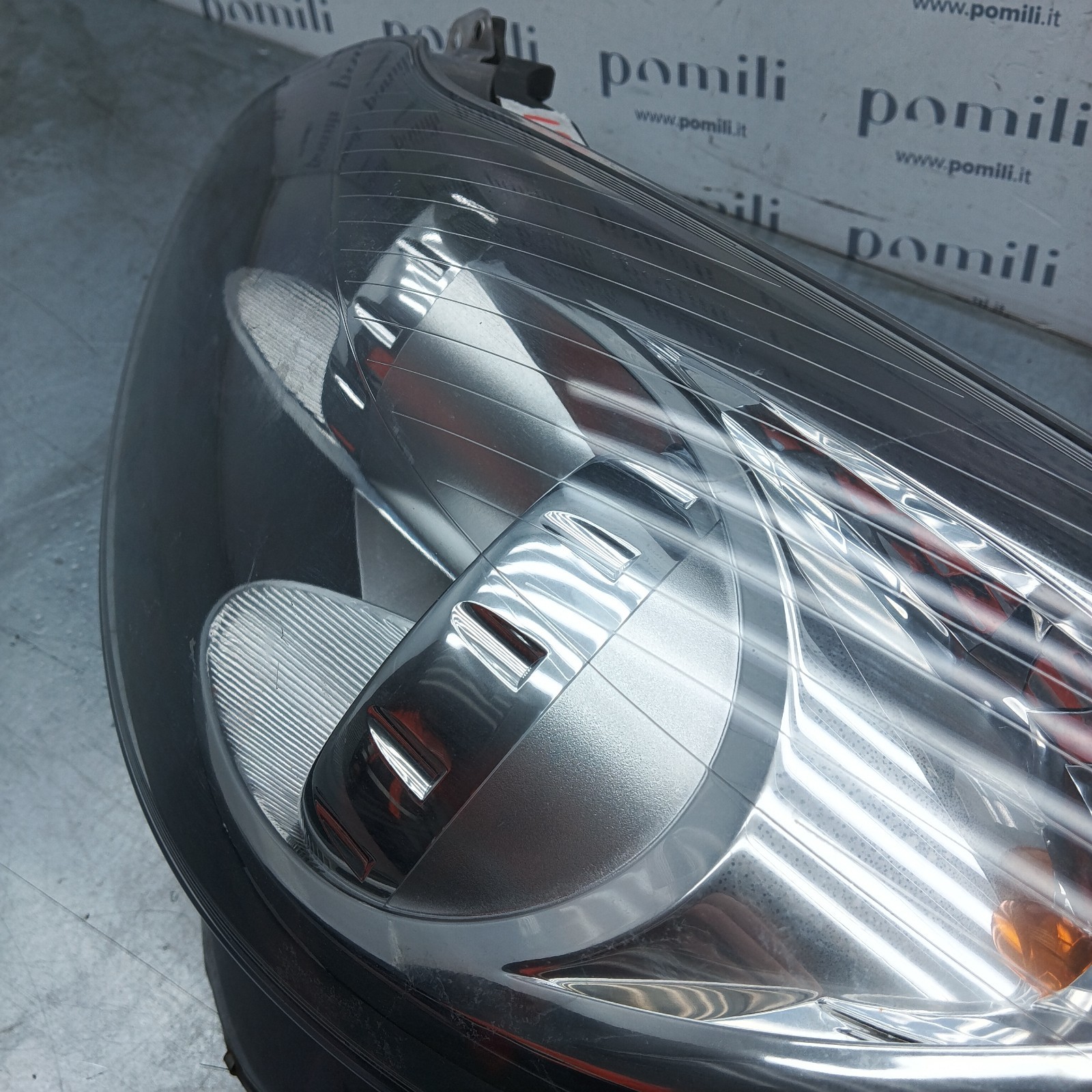 Pomili Fanaleria 02A00HCRPL011A Faro anteriore sinistro Renault Laguna II 2.0 16V usato