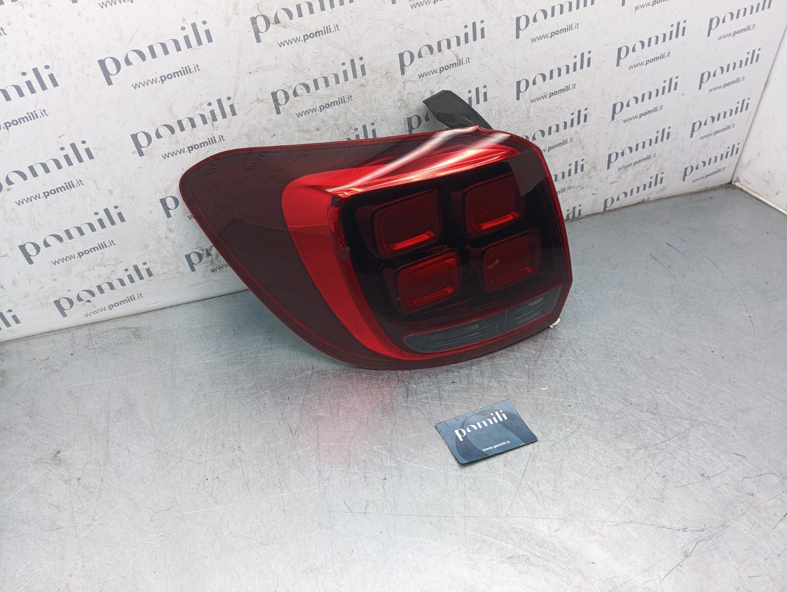 Pomili Fanaleria Dacia Sandero II fanale posteriore sinistro usato