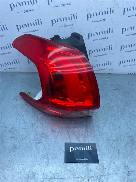 Pomili Fanaleria Peugeot 2008 S001 fanale posteriore esterno