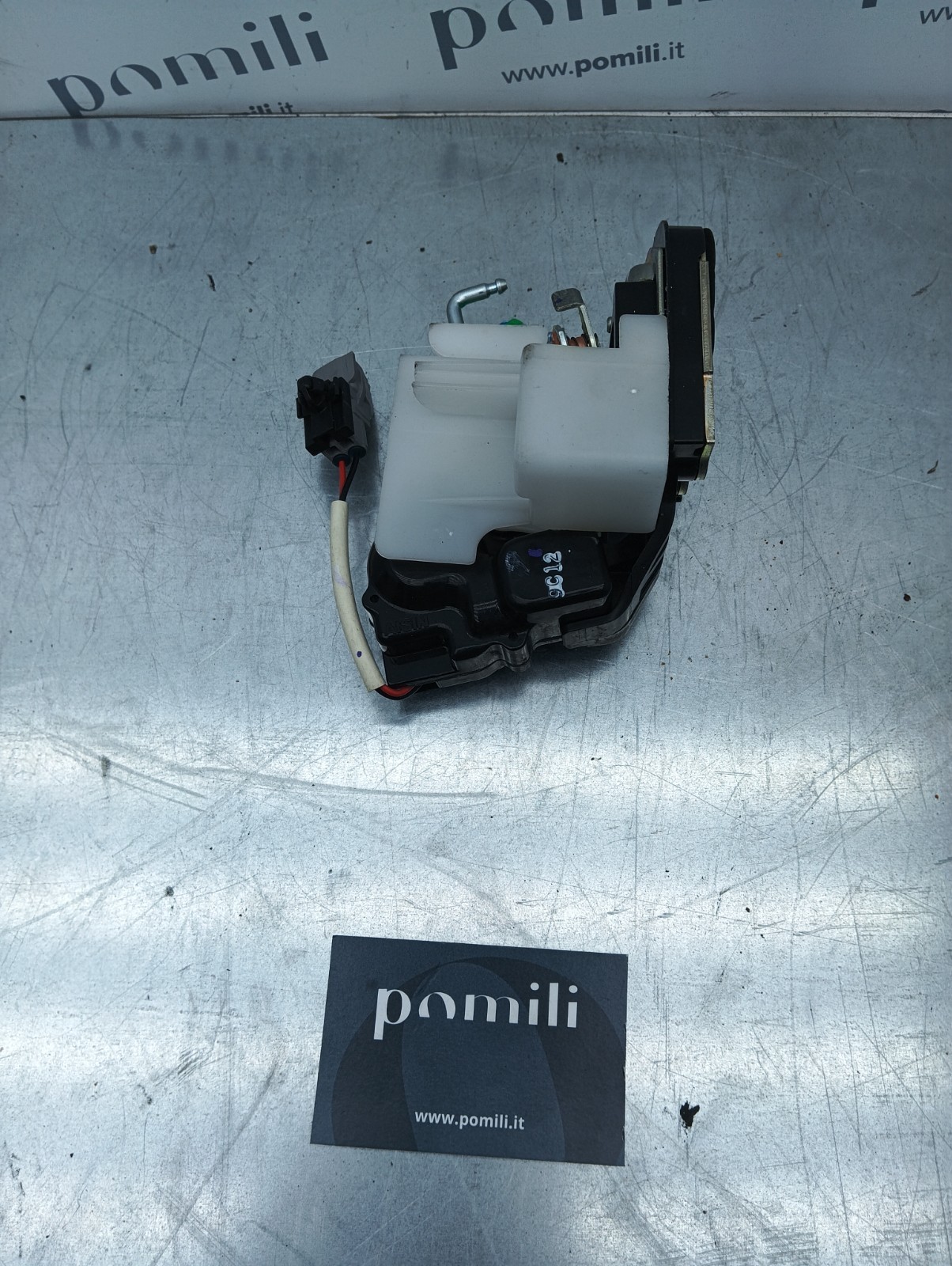 Pomili Lamierati esterni Serratura portiera posteriore sinistra Toyota RAV4 69060-42011 nuova
