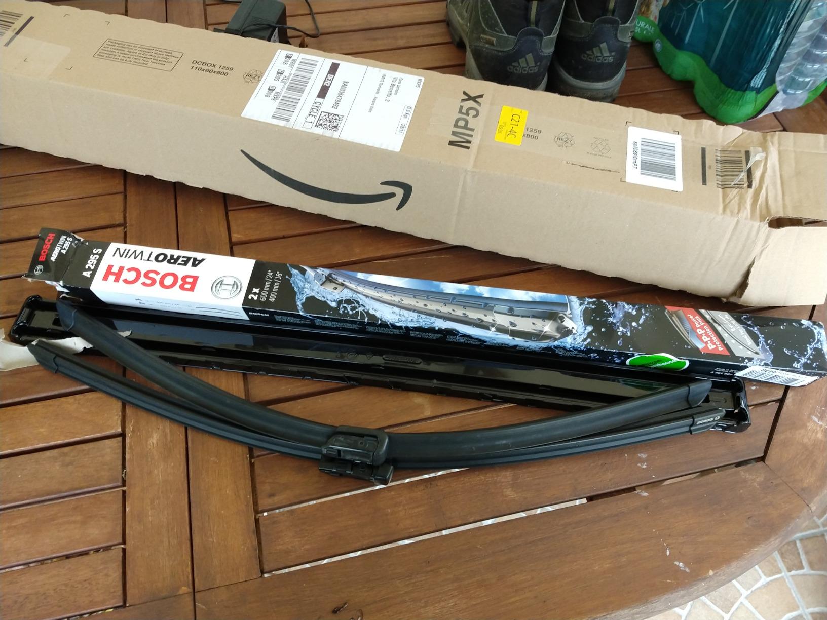 Bosch Spazzole tergicristallo Aerotwin A295S anteriori 600/400 mm