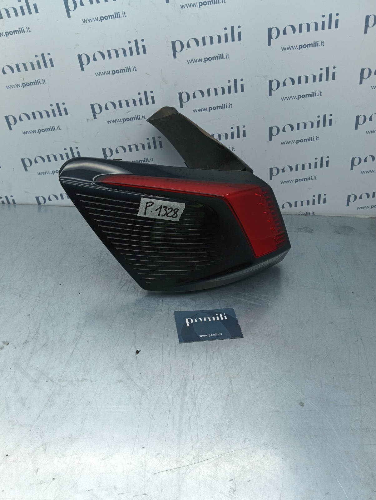 Pomili Fanaleria Peugeot 3008 fanale posteriore sinistro 9810477180 usato
