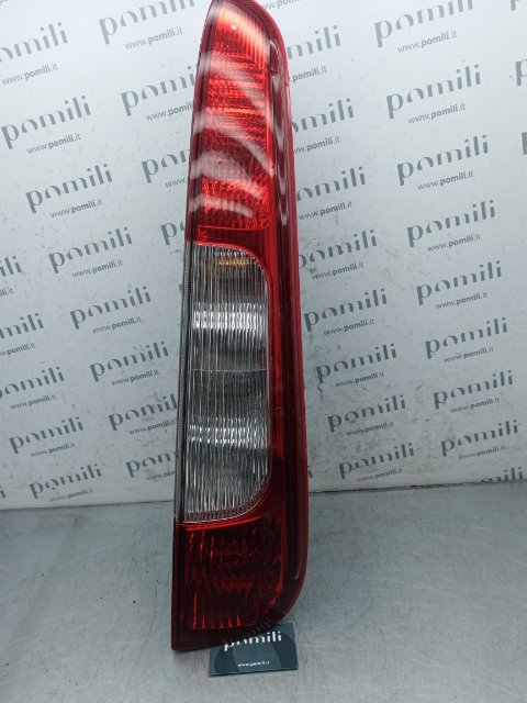 Pomili Fanaleria Ford Focus C-Max fanale posteriore destro