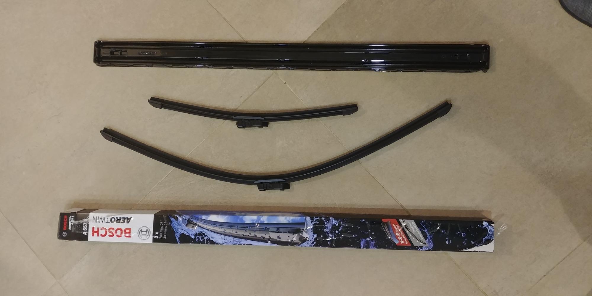 Bosch Spazzole tergicristallo Aerotwin A557S anteriori 700/400 mm
