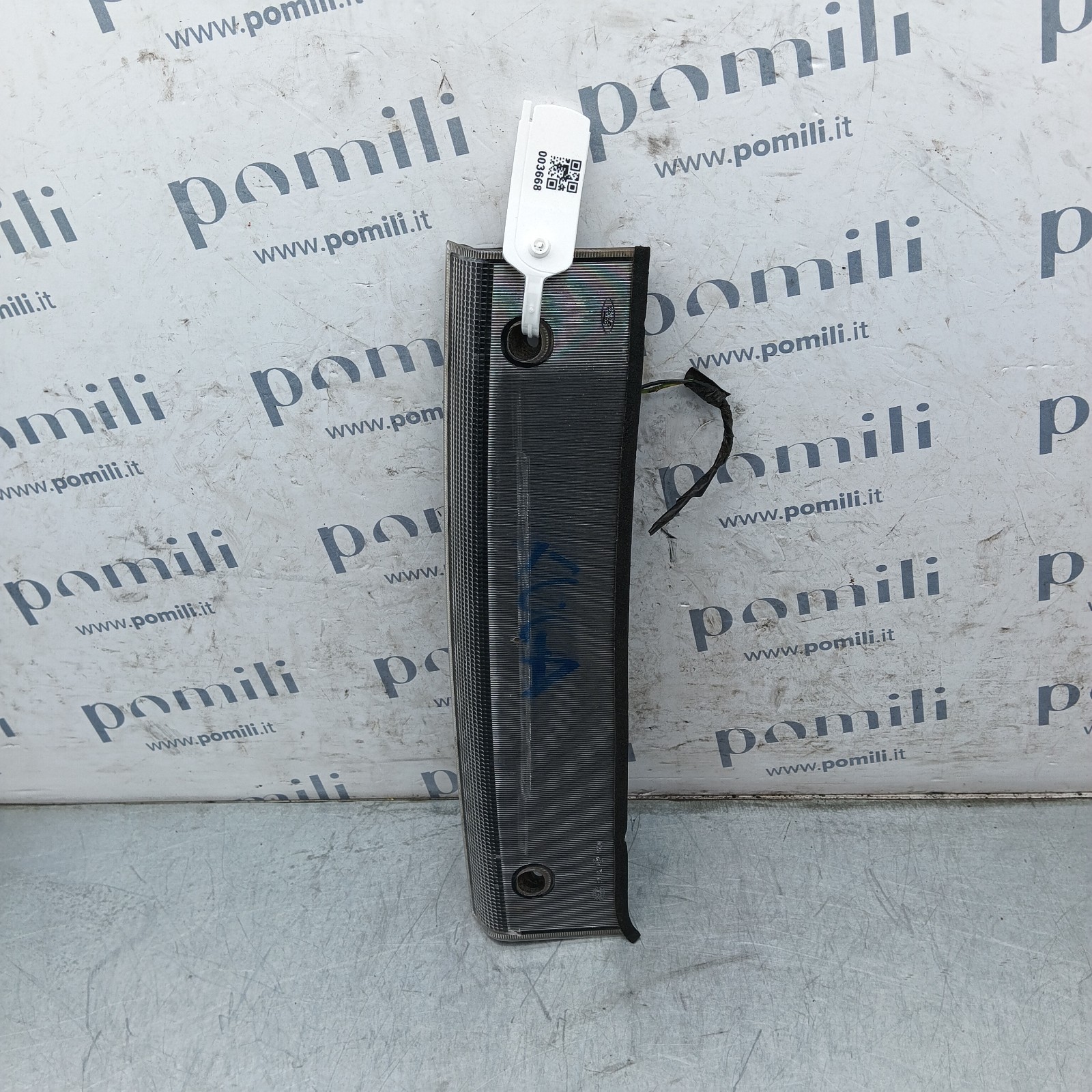 Pomili Fanaleria terzo stop Ford Kuga I BM51-13A613 usato