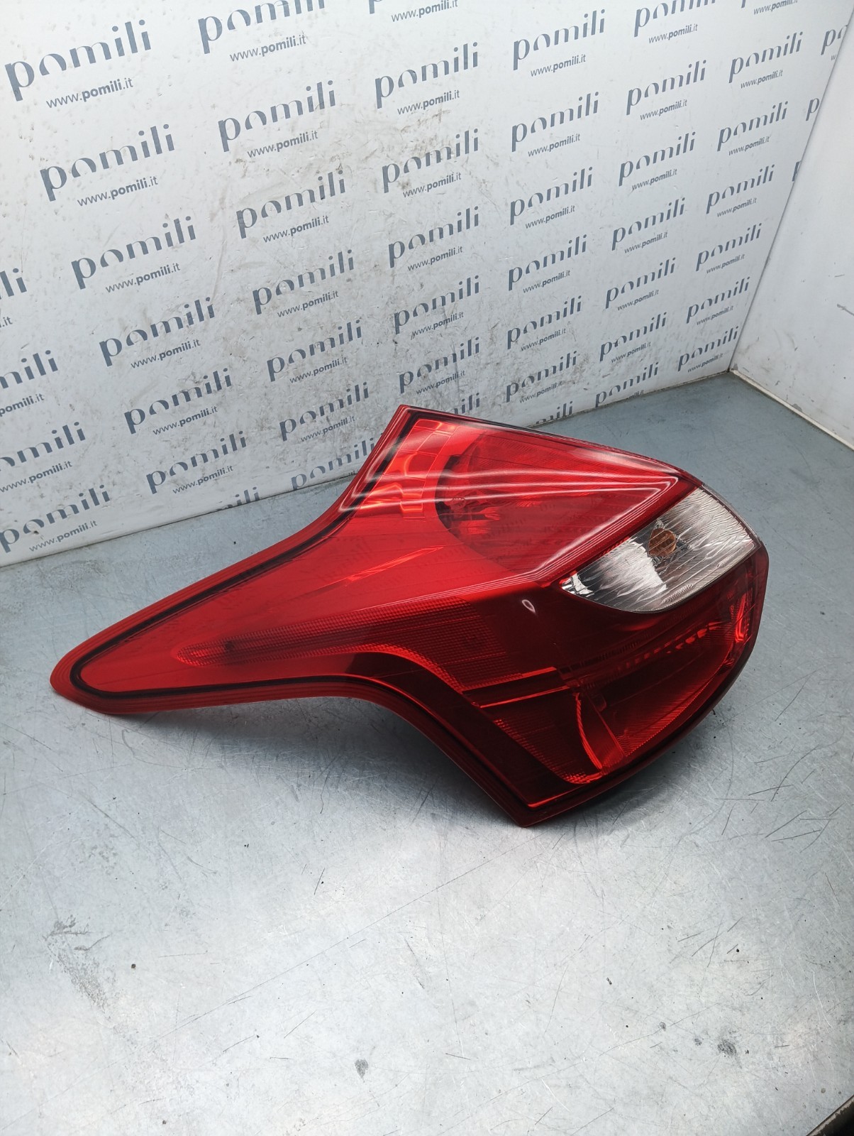 Pomili Fanaleria Fanale posteriore sinistro LED Ford Focus III (2011-2014) BM51-13405-BA usato