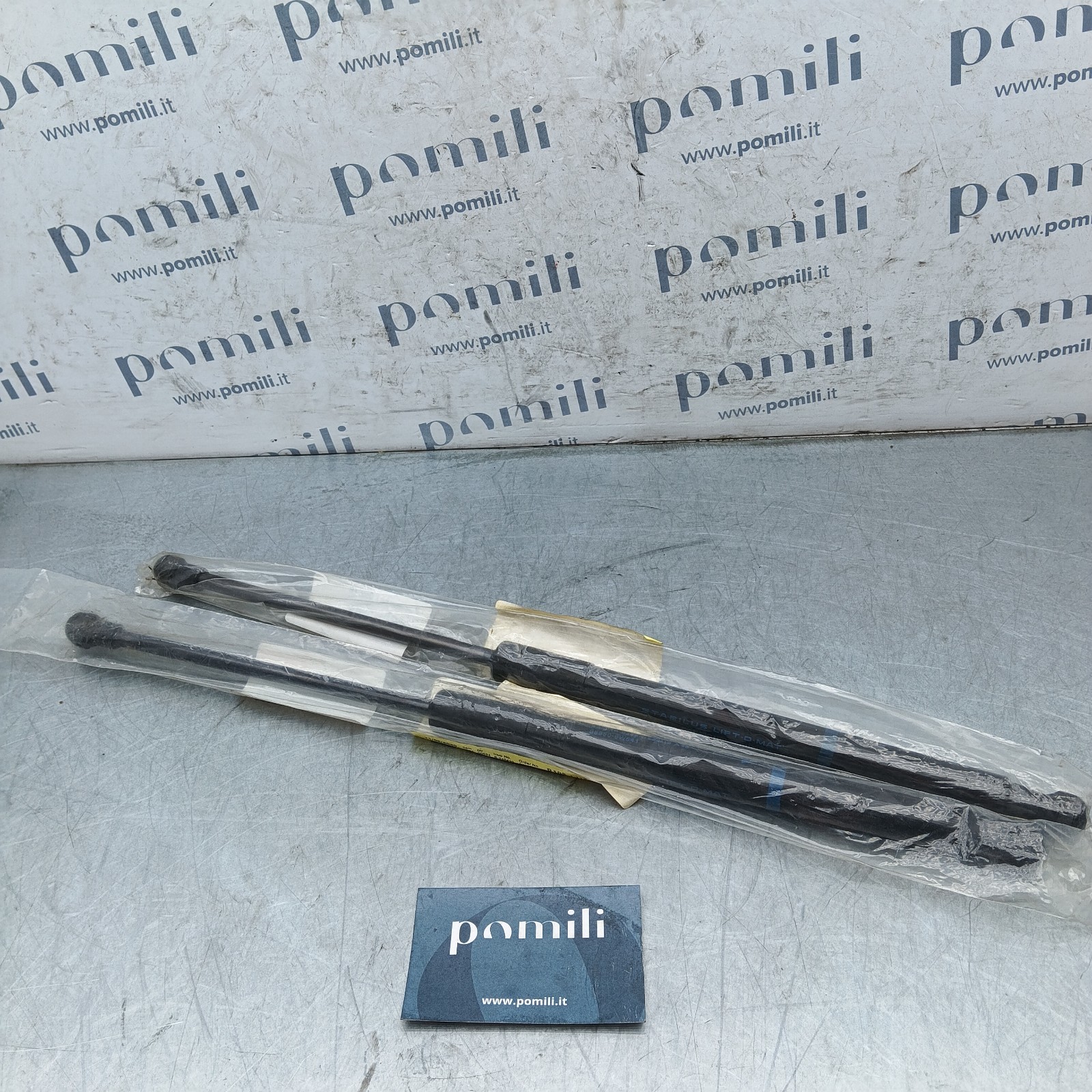 Pomili Sterzo e ammortizzatori Coppia pistoncini portellone Toyota Yaris I 68950-0W641 nuovi