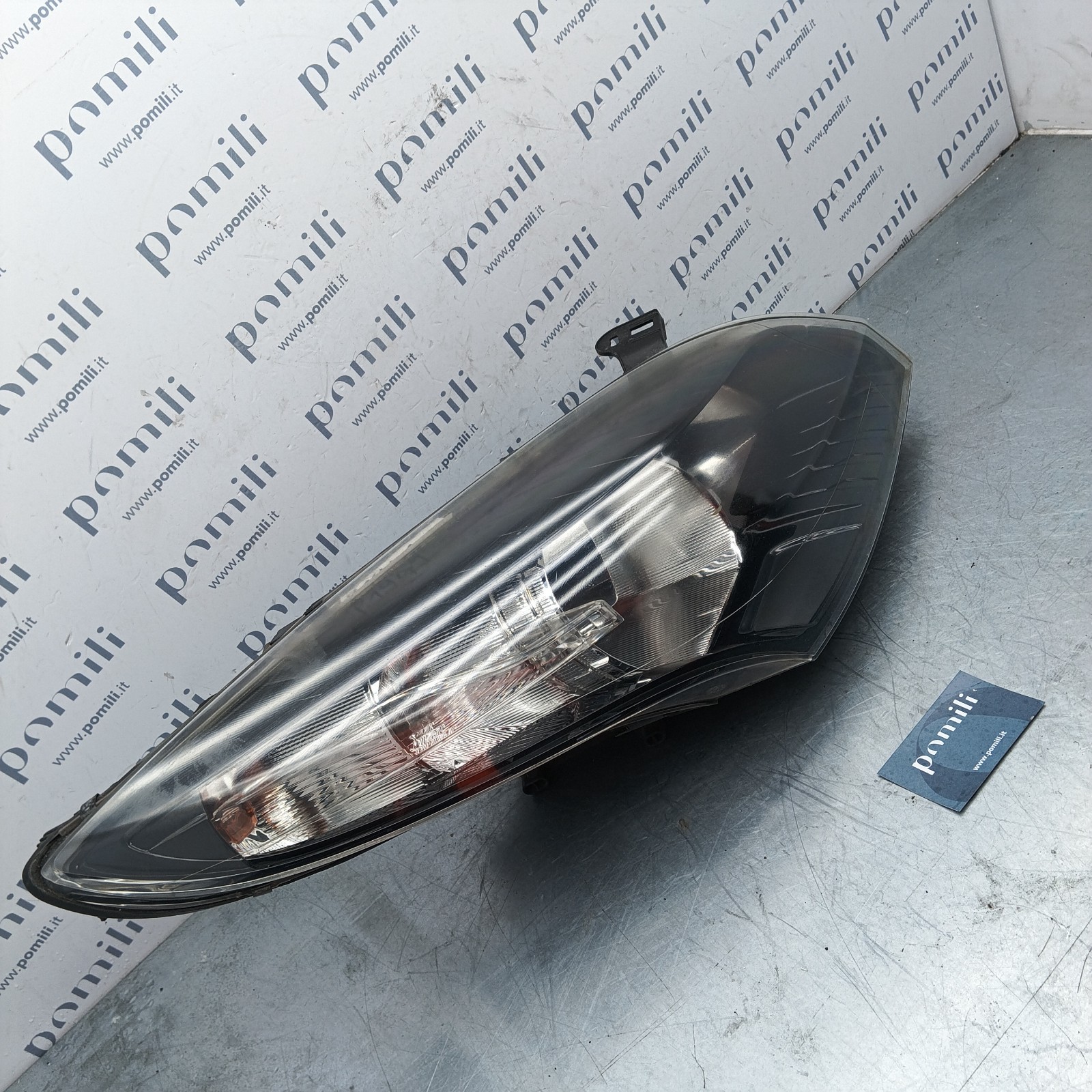 Pomili Fanaleria Renault Mégane III faro anteriore destro usato