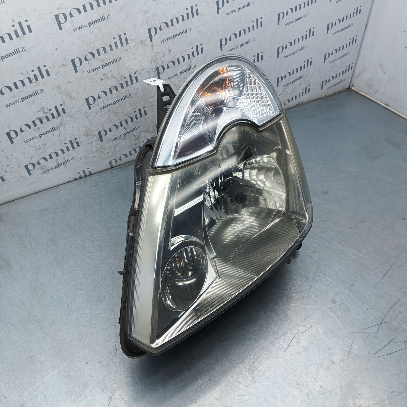 Pomili Fanaleria Faro anteriore sinistro Renault Modus 08-551-1151-L usato