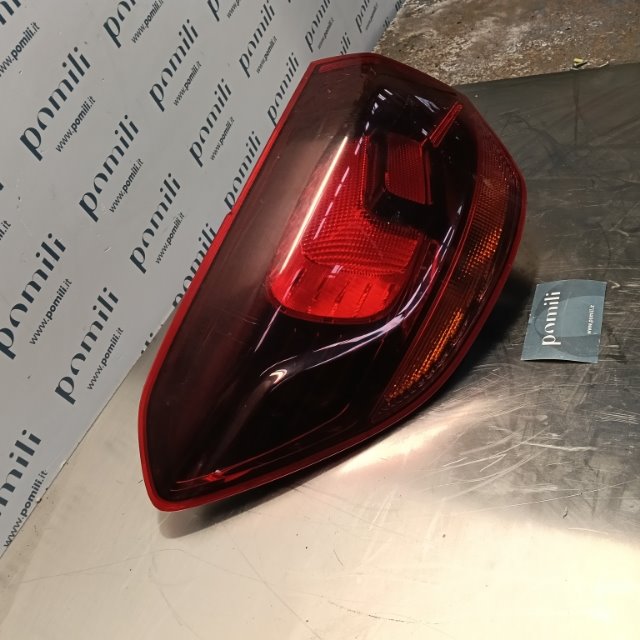 Pomili Fanaleria Opel Astra (P10) 10/09–06/18 fanale posteriore sinistro esterno