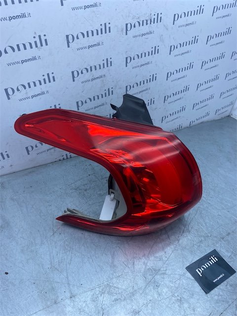 Pomili Fanaleria Peugeot 2008 S001 fanale posteriore esterno
