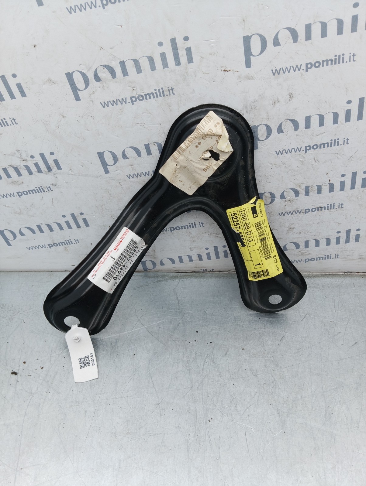 Pomili Motore e cambio con supporti Toyota RAV4 staffa rinforzo subframe anteriore nuova 52257-42010