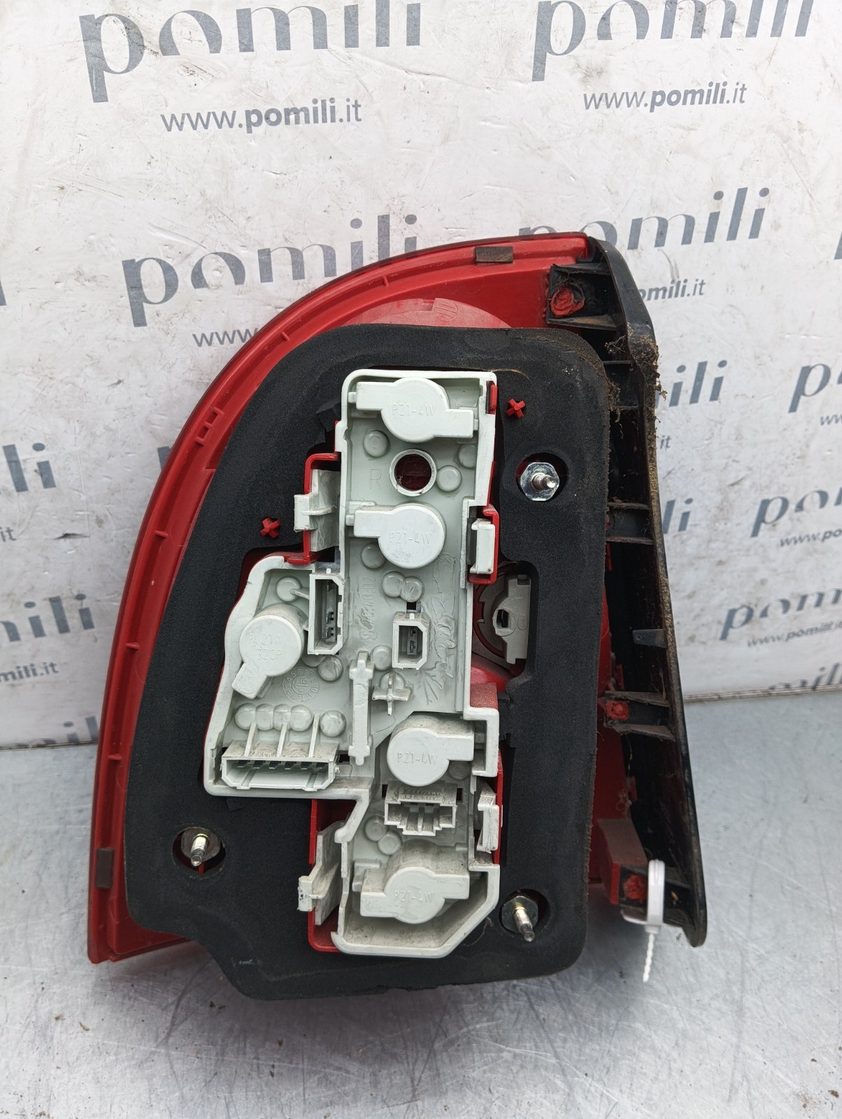 Pomili Fanaleria fanale posteriore Volkswagen Passat B5 destro 284002
