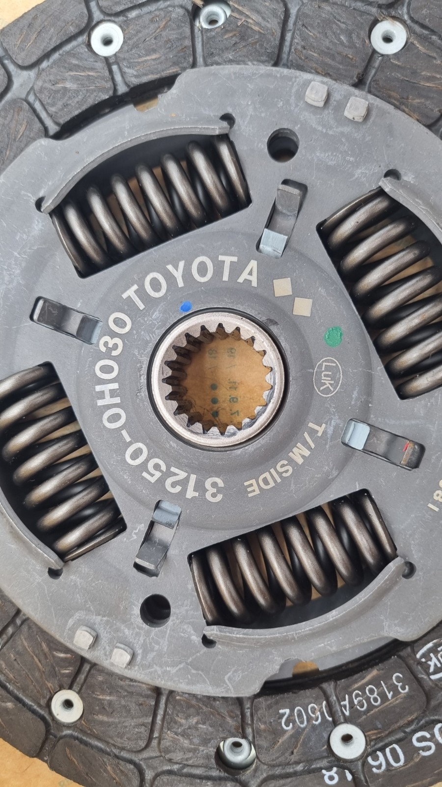 Pomili Cambio e trasmissioni kit frizione completo Toyota Aygo 31250-0H030 nuovo