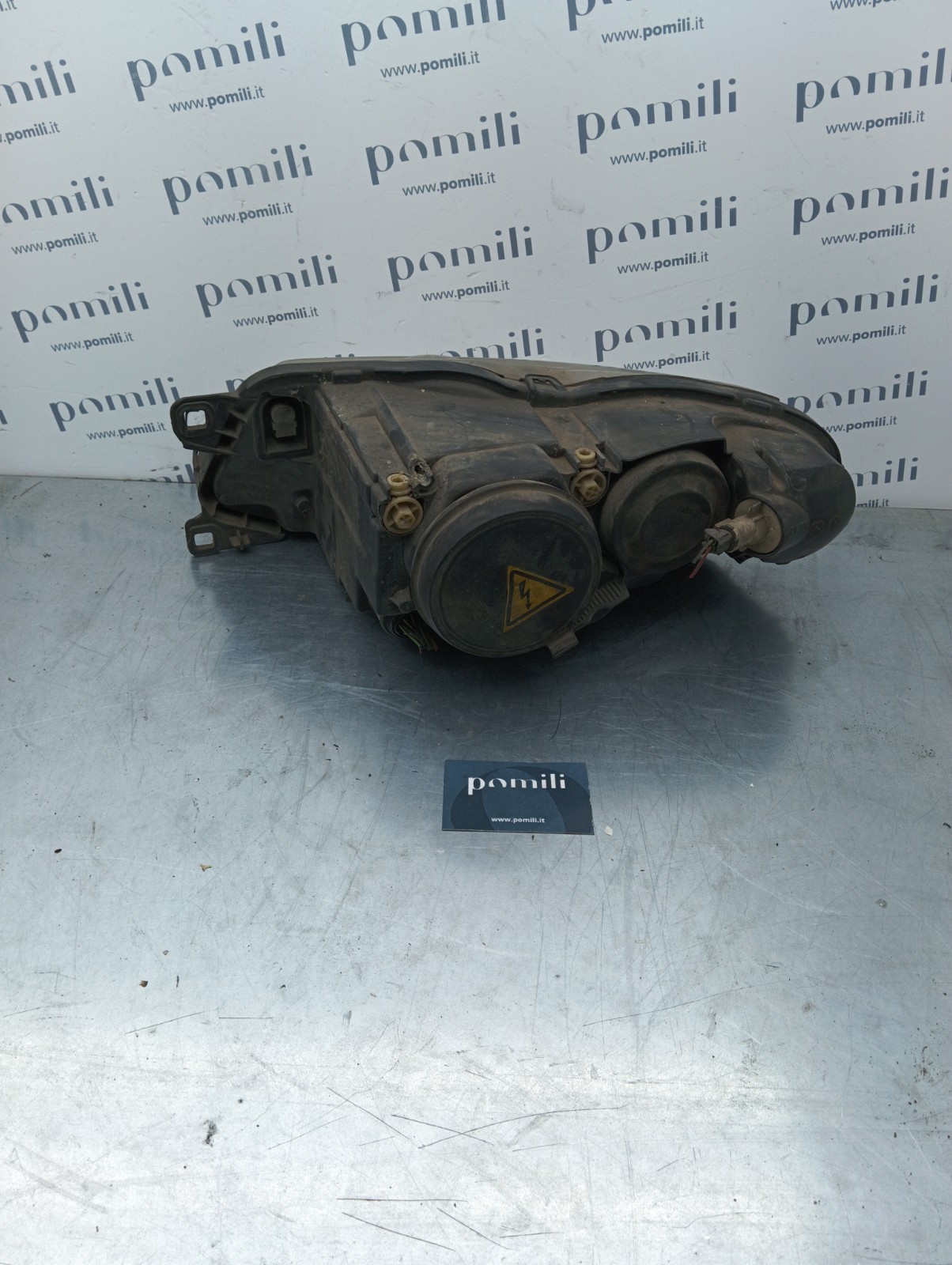 Pomili Fanaleria Alfa Romeo 166 facelift 89101027 faro anteriore destro usato