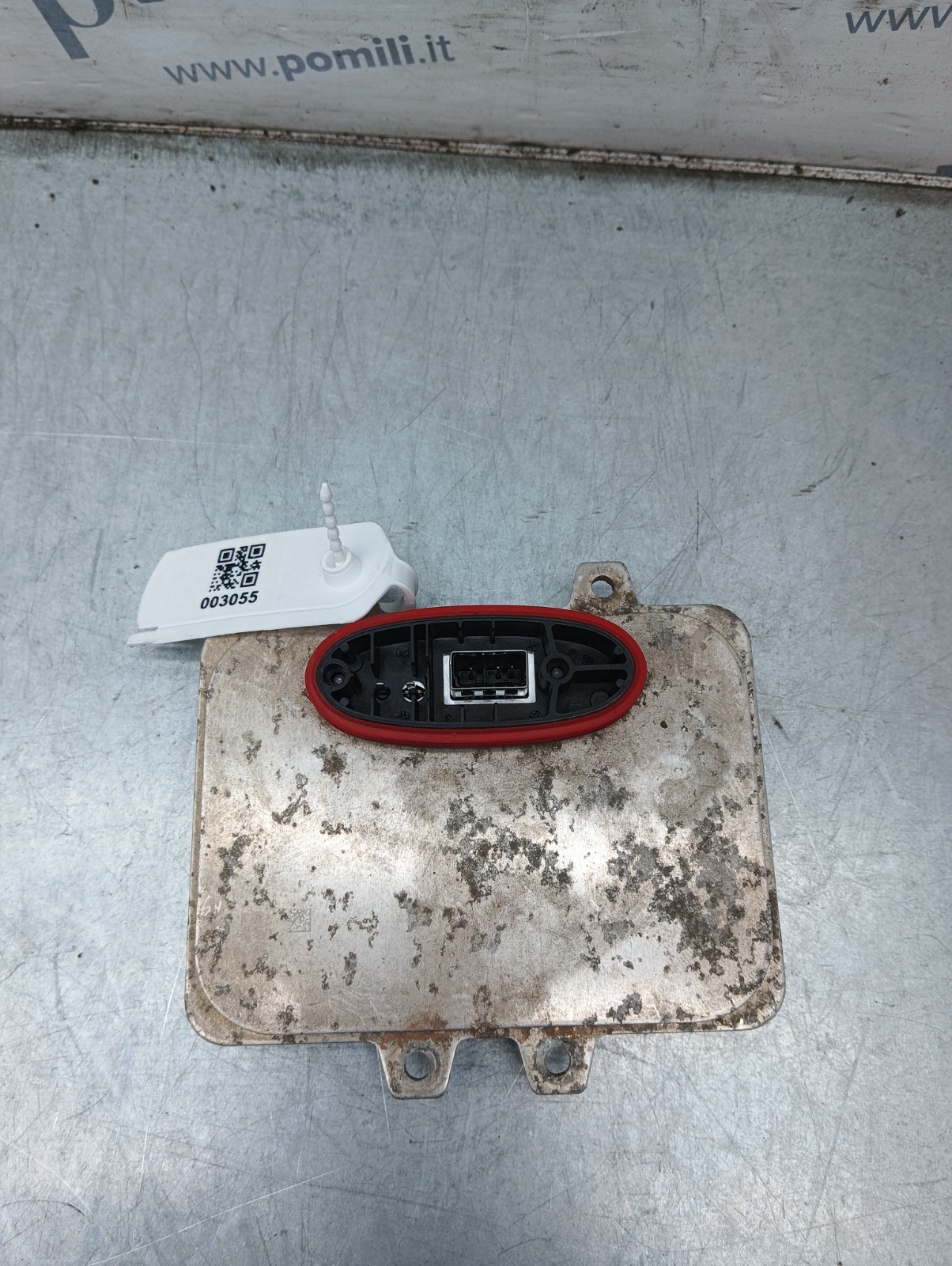 Pomili Fanaleria centralina ballast fari xenon 5DV009000 usata