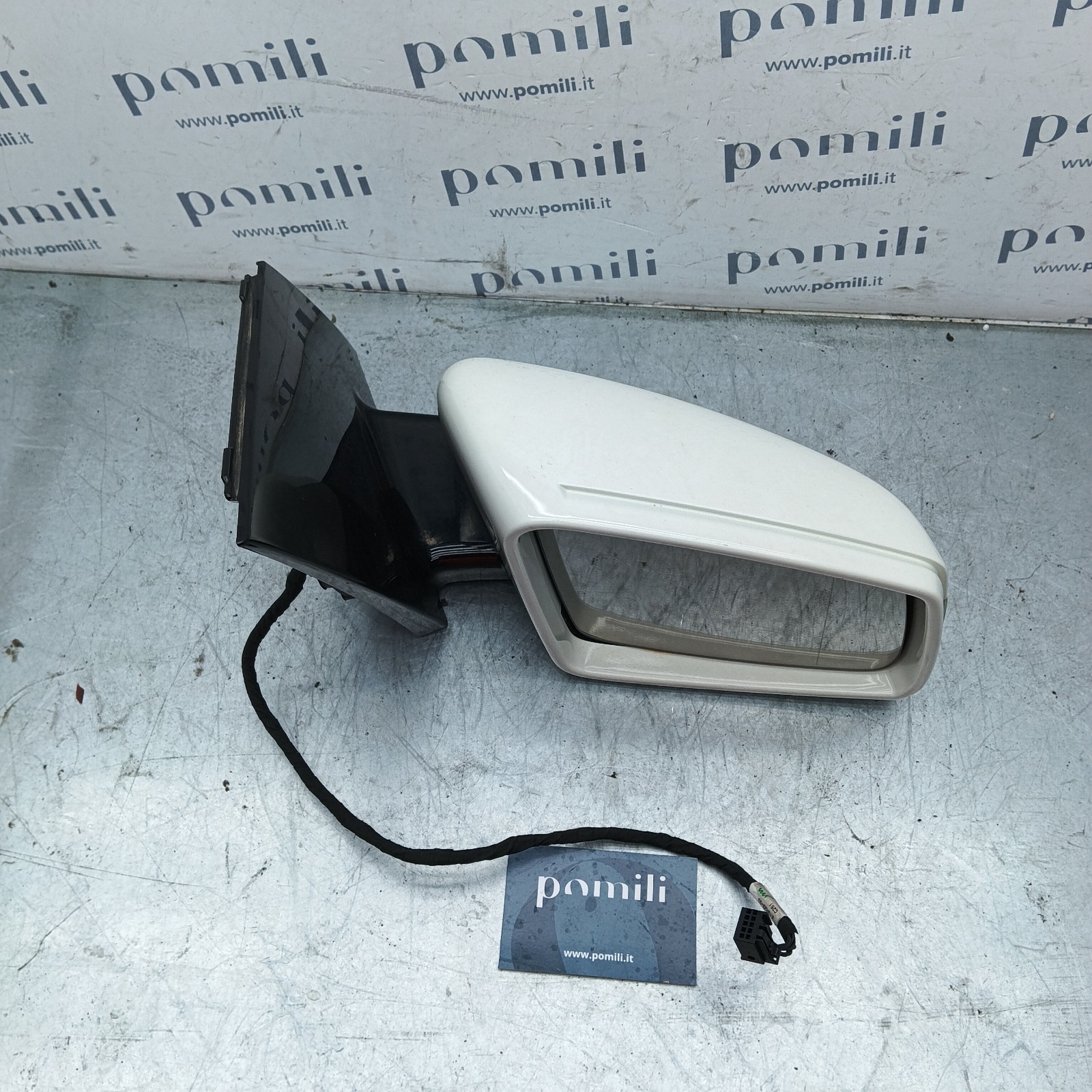 Pomili Classe B specchietto destro usato OEM 02468103016
