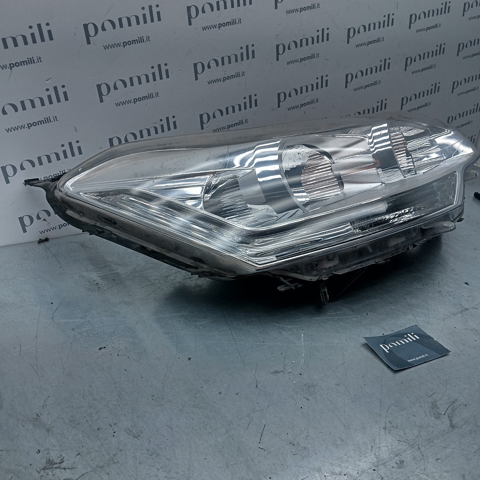 Pomili Fanaleria Citroen C5 III 552-1139RMLD-M faro anteriore destro usato