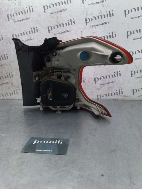 Pomili Fanaleria Peugeot 2008 fanale posteriore sinistro