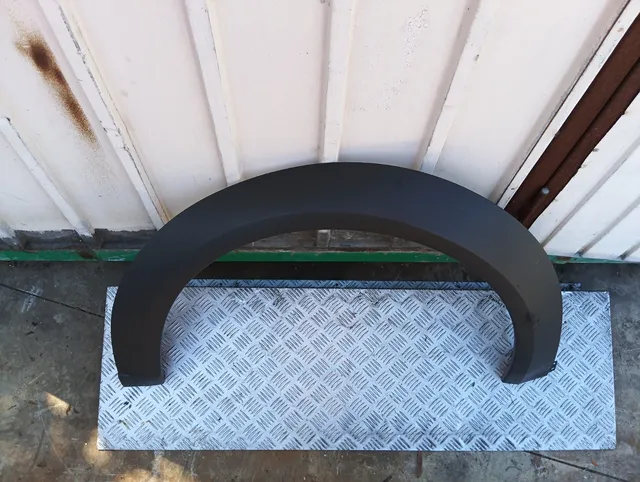 Pomili Lamierati esterni Rifinitura arco ruota destro Ford Tourneo Connect / Transit Connect 2T14A278L00 nuova
