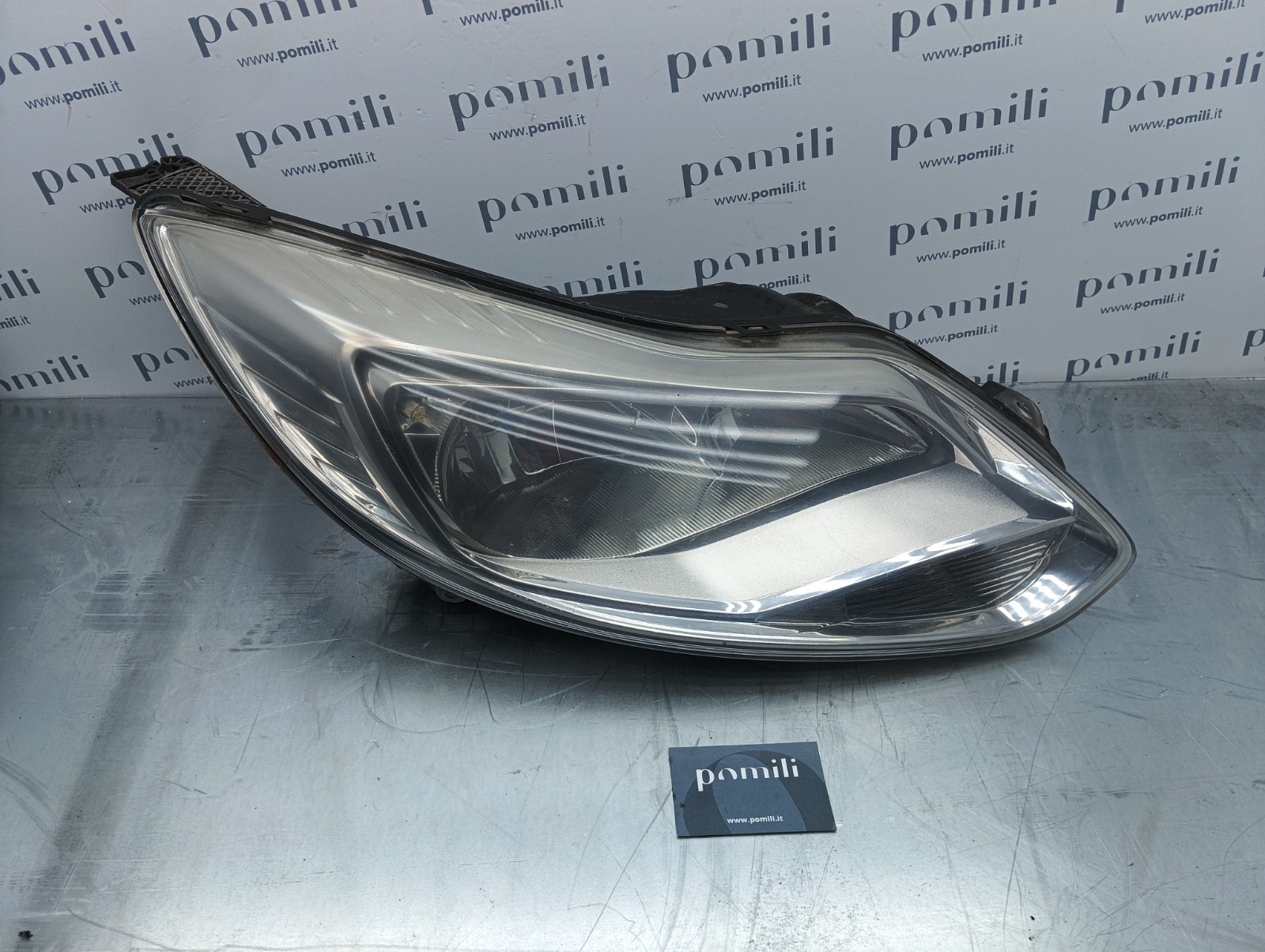Pomili Fanaleria Volkswagen Passat B6 faro anteriore destro usato
