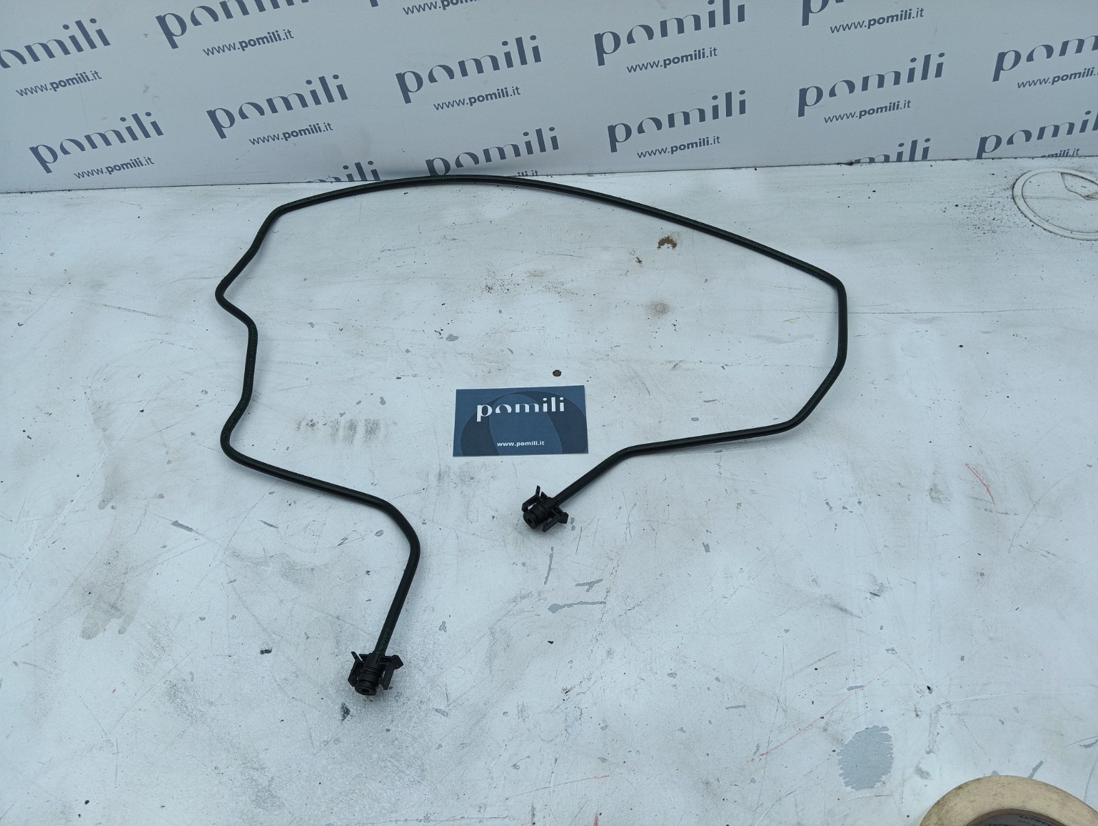 Pomili Motore e cambio con supporti Ford 1428229 tubo di raffreddamento nuovo