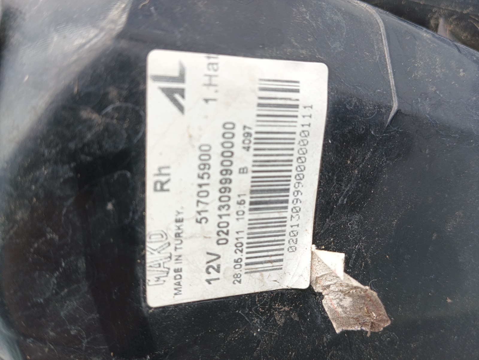 Pomili Fanaleria FIAT GRANDE PUNTO FANALE POSTERIORE DESTRO 517015900 usato