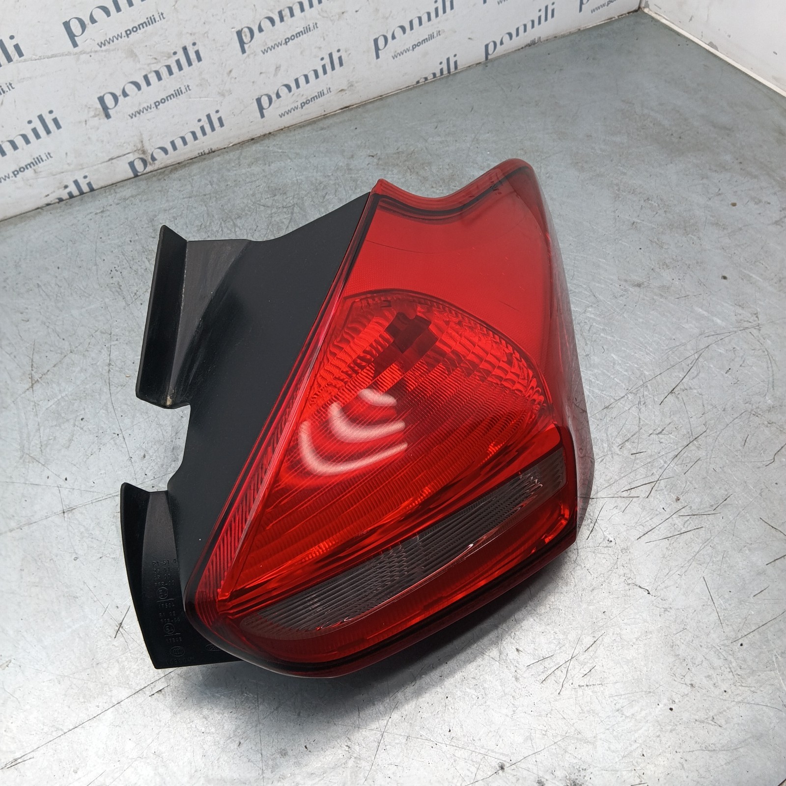 Pomili Fanaleria Fanale posteriore Ford Focus III Hatchback F1EB-13404-B