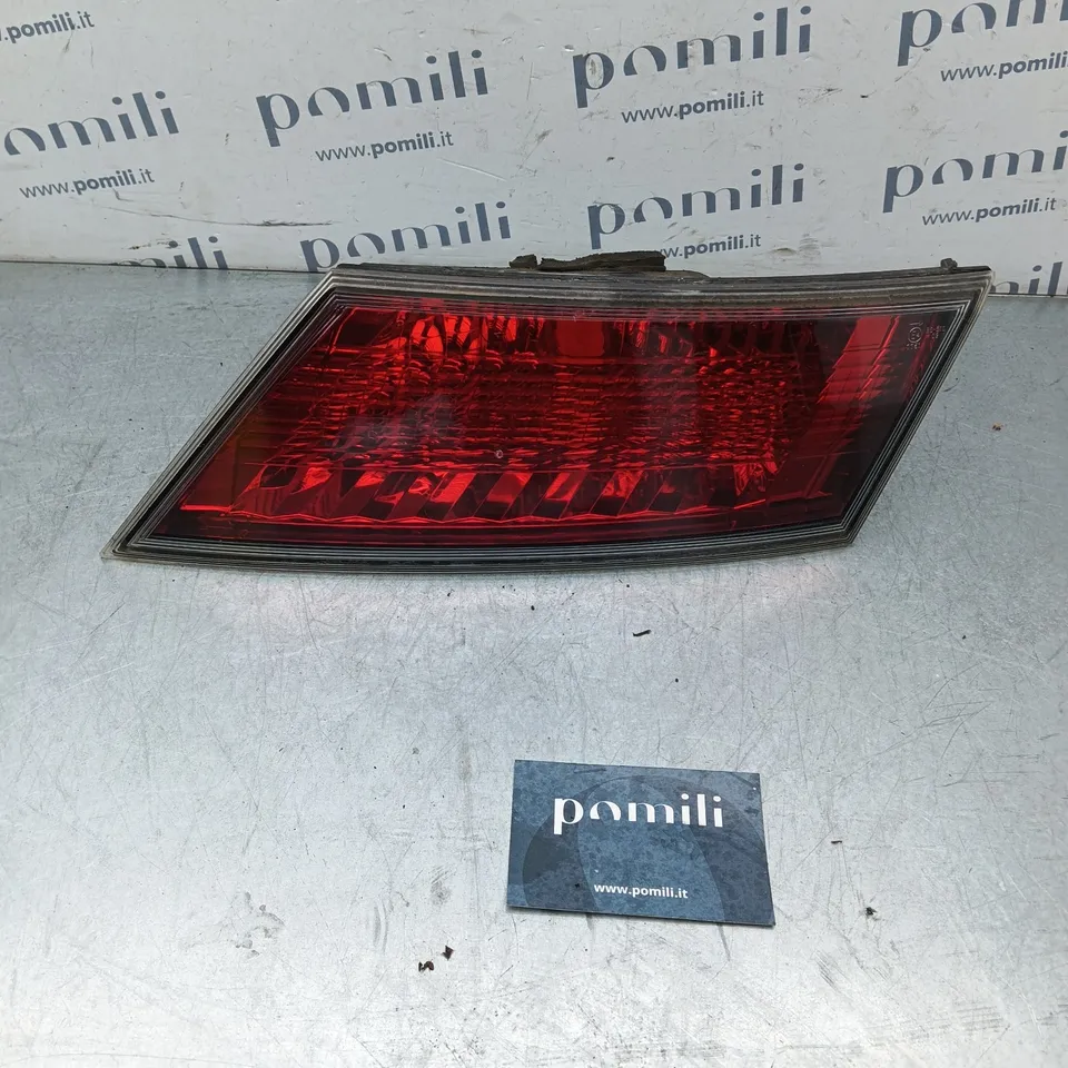 Pomili Fanaleria Fanale destro portellone Honda Civic VIII 226-16721 usato