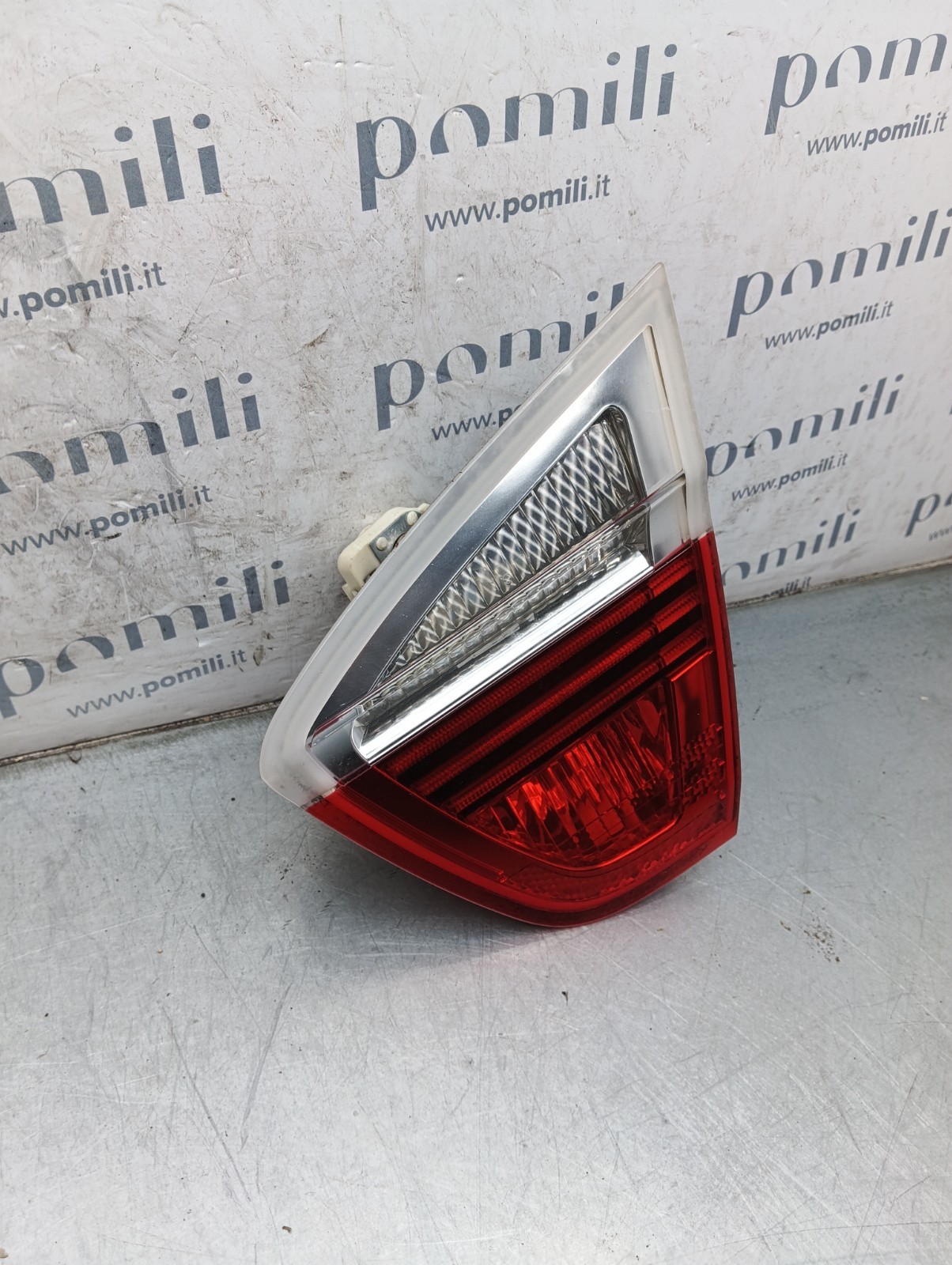 Pomili Fanaleria Fanale posteriore portellone BMW E90 destro usato