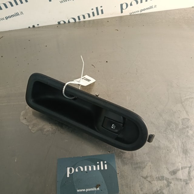 Pomili Rivestimenti interni e parti interne Renault Twingo 2a Serie interruttore alzacristalli anteriore destro