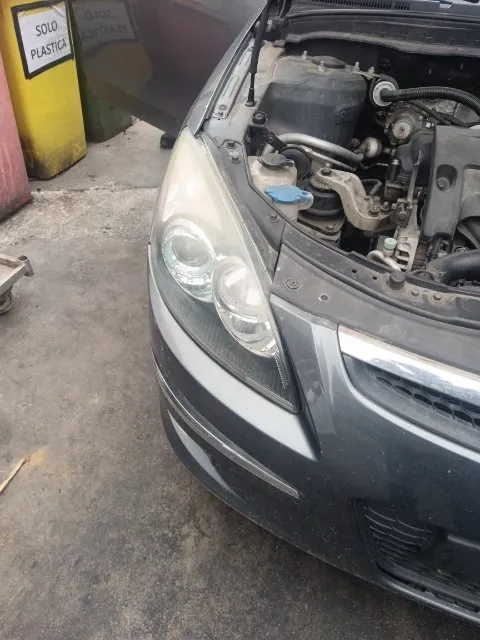 Pomili Fanaleria Hyundai i30 proiettore sinistro