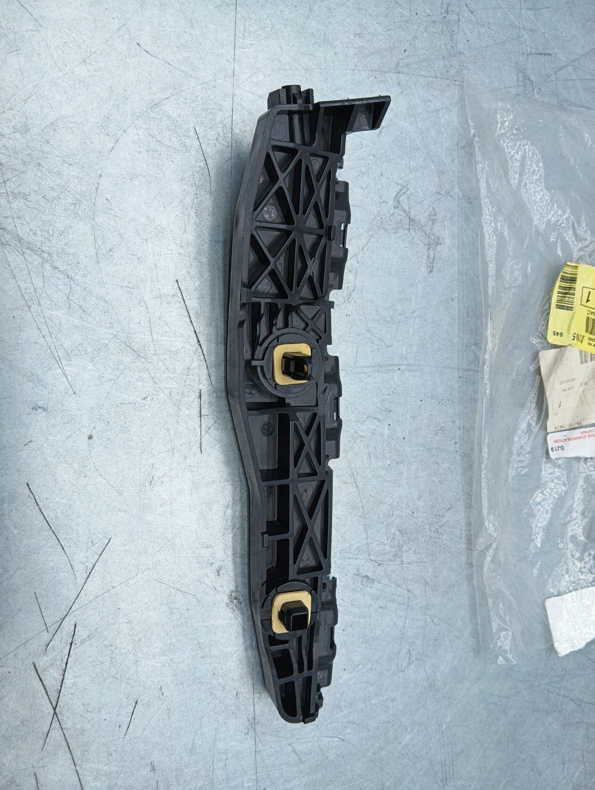 Pomili Paraurti posteriore Toyota RAV4 supporto destro nuovo