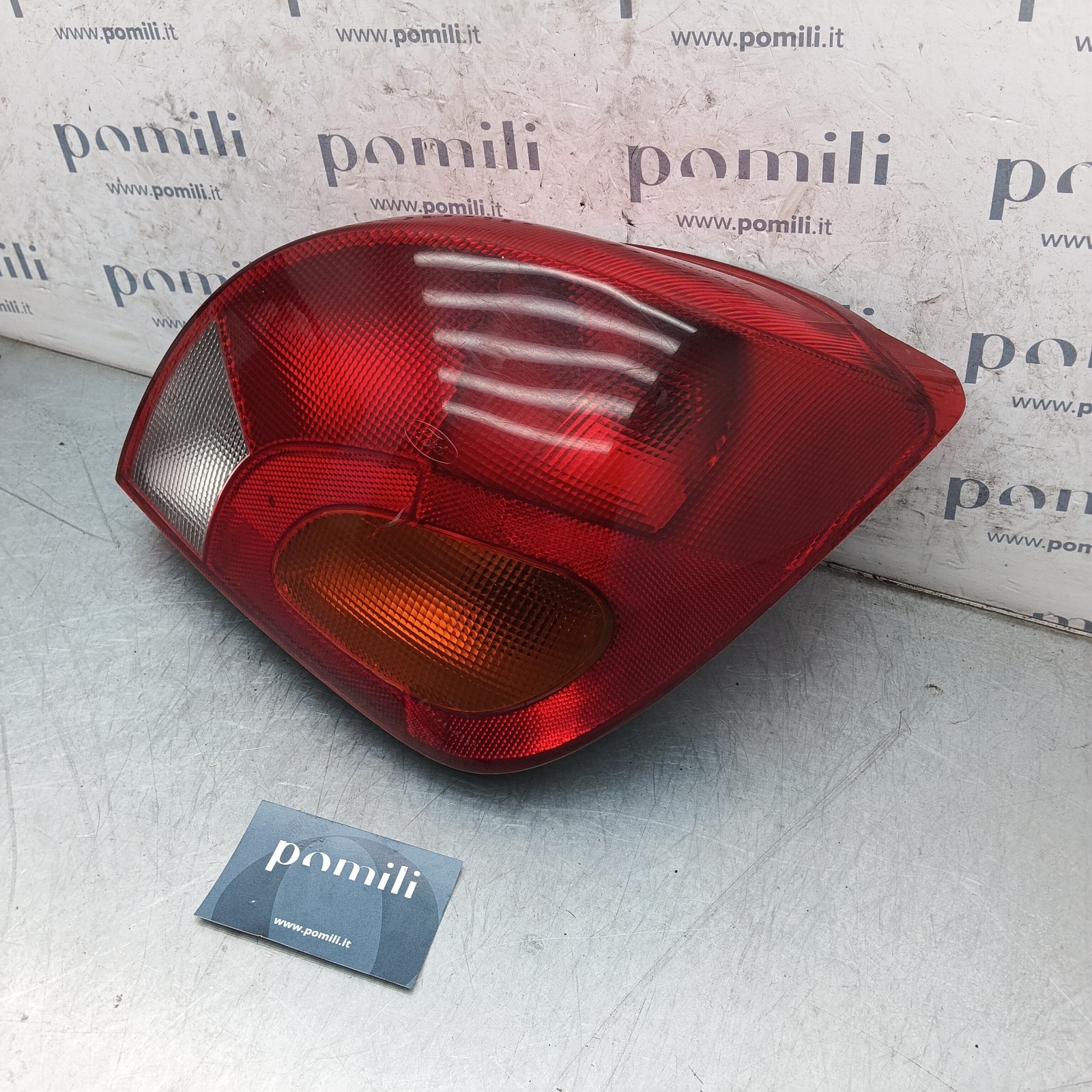 Pomili Fanaleria Fanale posteriore destro Ford Fiesta (1995-2002) 96FG13N004 usato