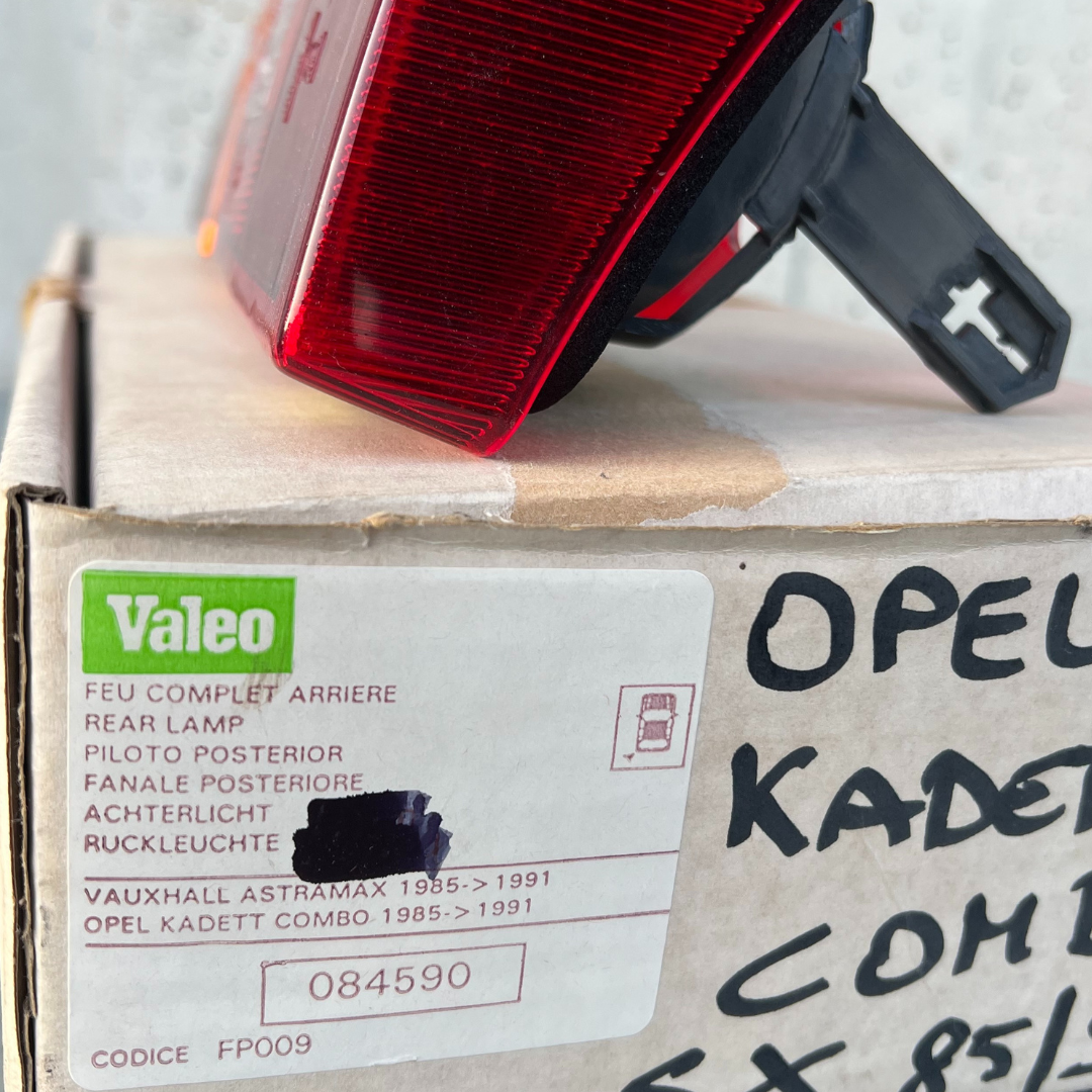 Valeo Fanaleria Opel Kadett Combo (85-91) fanale posteriore sinistro