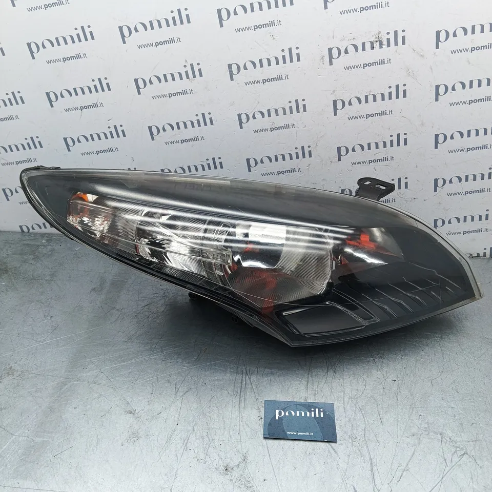 Pomili Fanaleria Renault Mégane III faro anteriore destro usato