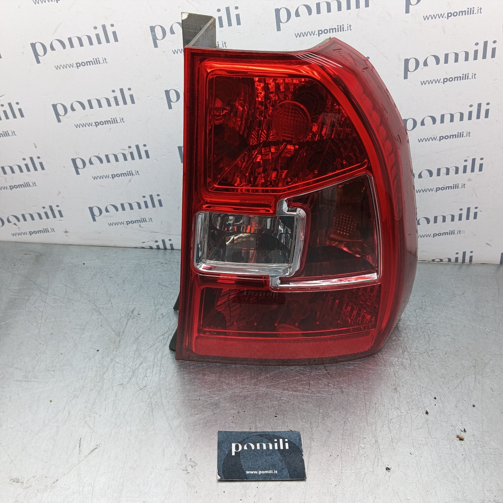 Pomili Fanaleria Kia SportAge II 92402-030 fanale posteriore destro usato