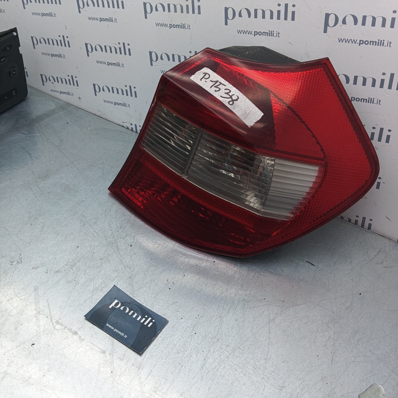 Pomili Fanaleria BMW Serie 1 fanale destro 63210397035 usato