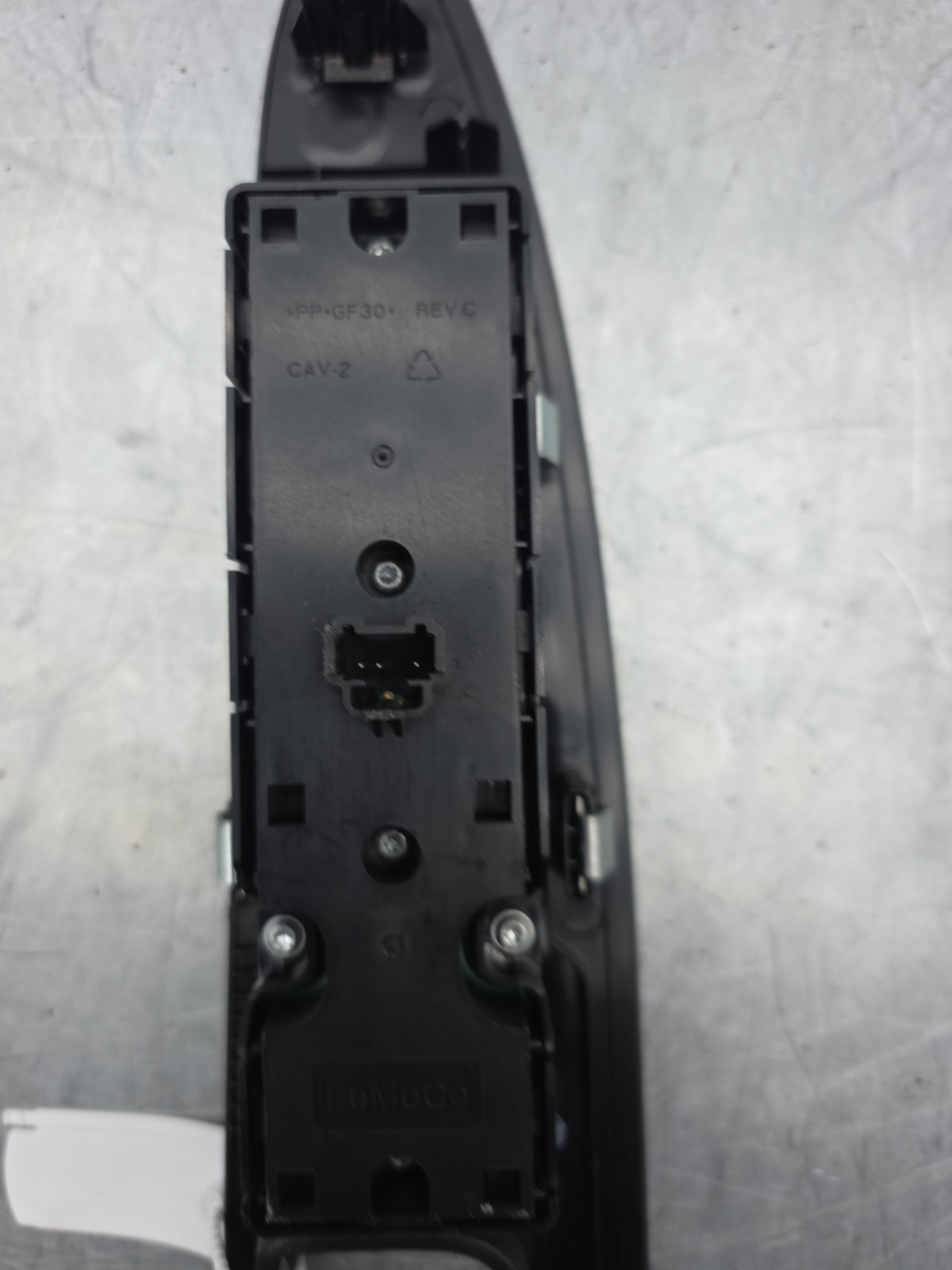 Pomili Rivestimenti interni e parti interne Pulsantiera alzavetri anteriore sinistra Ford Mondeo 2014-2022 DS73-14A564-HD3 usata