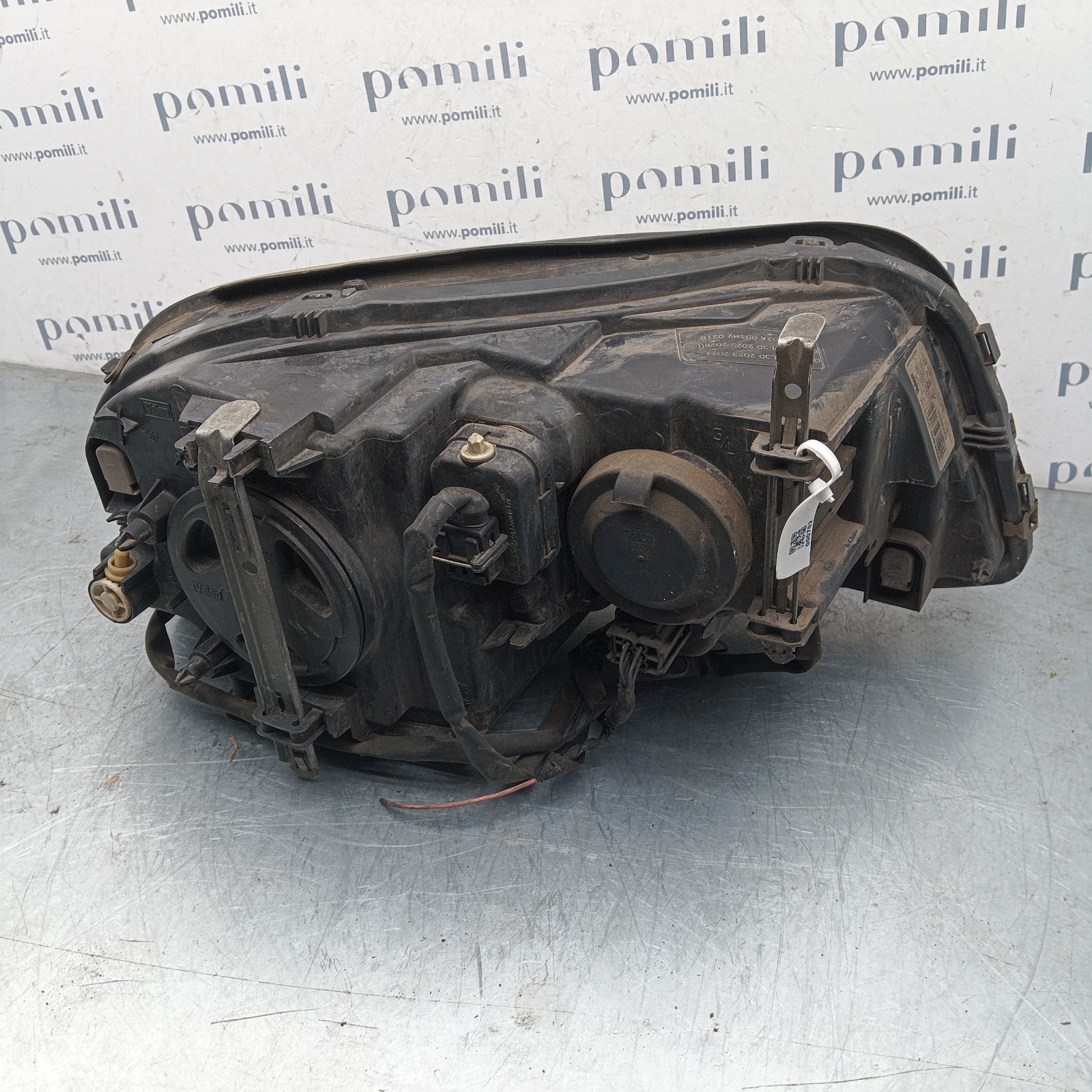 Pomili Fanaleria Faro anteriore sinistro Volvo XC90 89009436 usato Xenon
