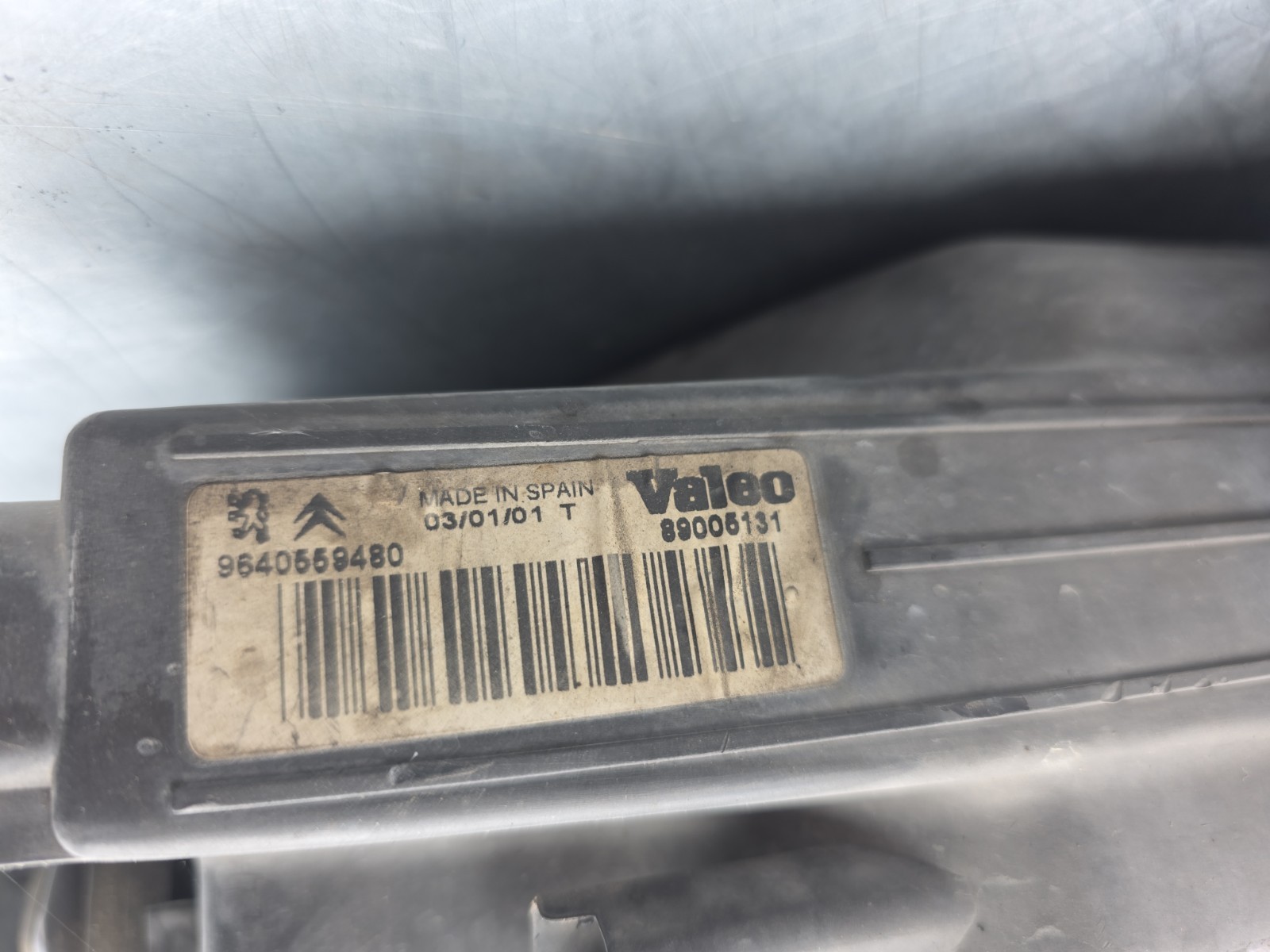 Pomili Fanaleria faro anteriore destro Peugeot 206 9640559480 usato